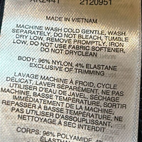 NEW Columbia Black Active Fit Capris - Picture 8 of 8